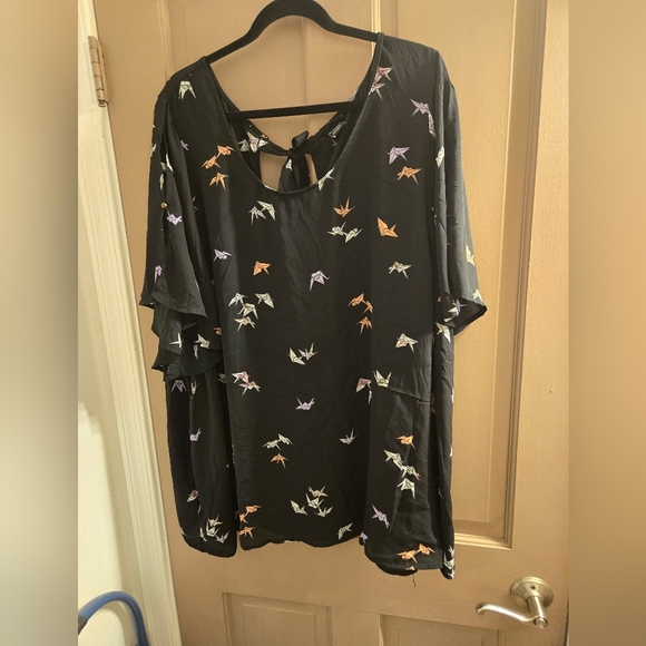 Torrid size 5 paper cranes oragami top - Picture 1 of 6